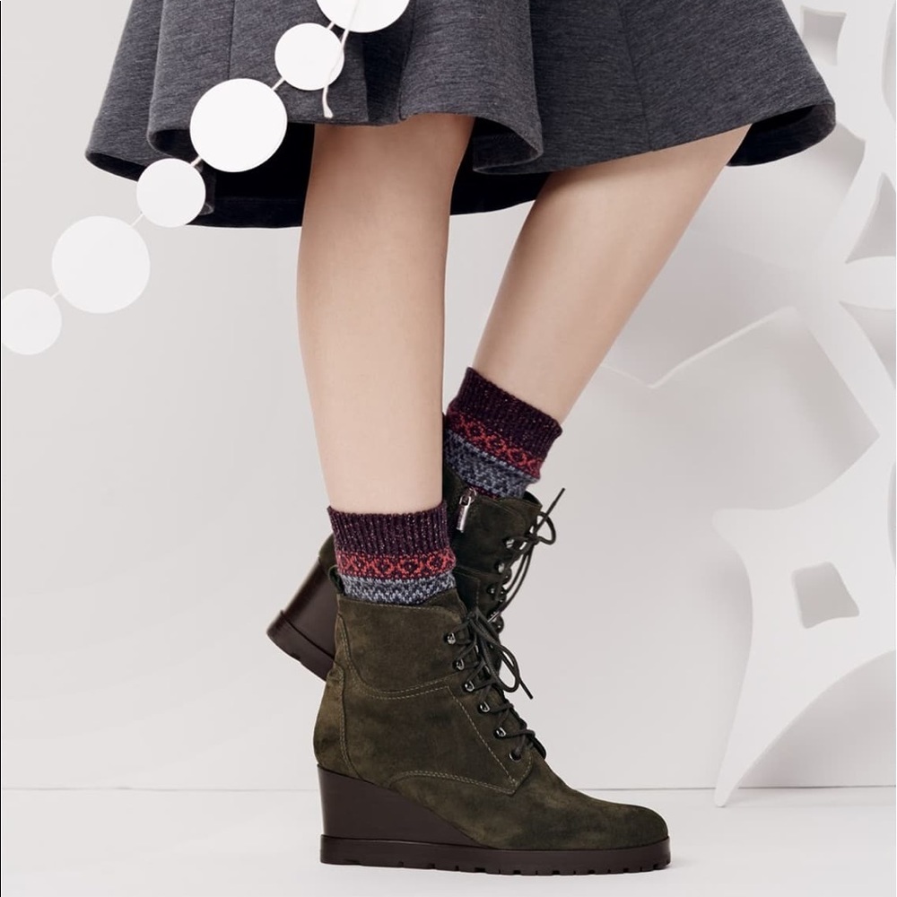 Aquatalia Chance Suade Boots size 6